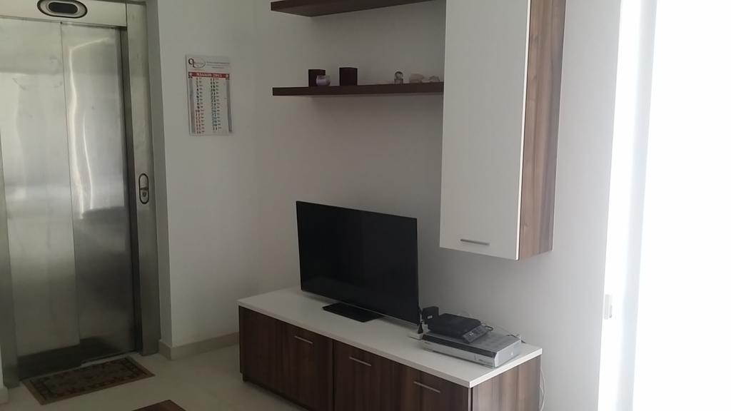 Paceville Montecarlo Apartments Saint Julian's Room photo